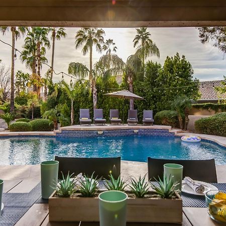 Scottsdale Desert Dream Estate Resort Style Lounging, Palm Trees, Pool & Hot Tub, Putting Green Phoenix Exterior photo