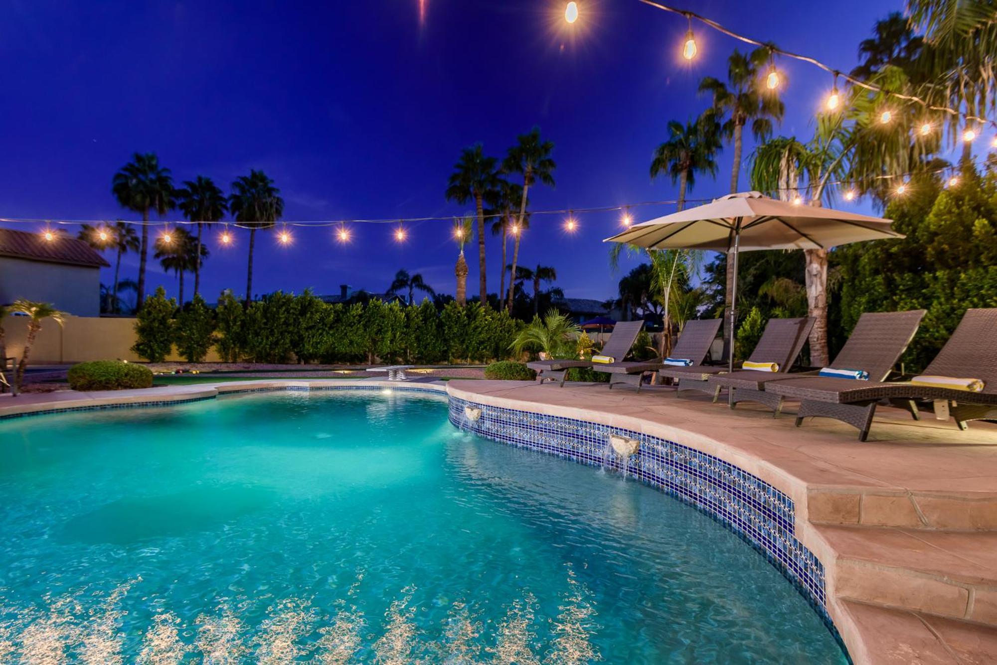 Scottsdale Desert Dream Estate Resort Style Lounging, Palm Trees, Pool & Hot Tub, Putting Green Phoenix Exterior photo