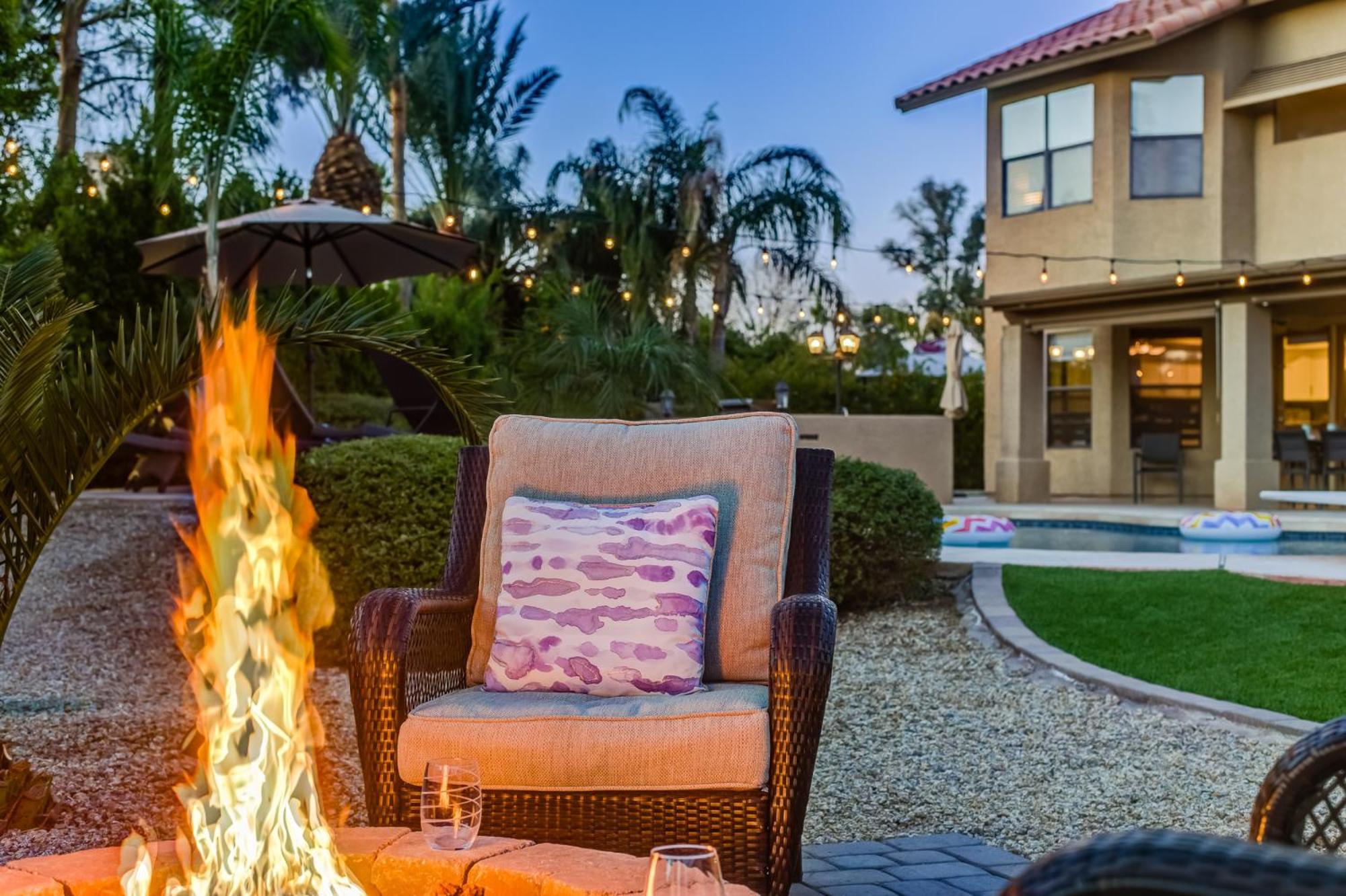 Scottsdale Desert Dream Estate Resort Style Lounging, Palm Trees, Pool & Hot Tub, Putting Green Phoenix Exterior photo