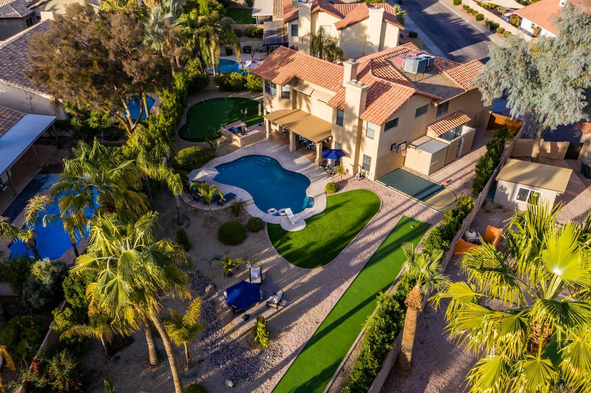 Scottsdale Desert Dream Estate Resort Style Lounging, Palm Trees, Pool & Hot Tub, Putting Green Phoenix Exterior photo