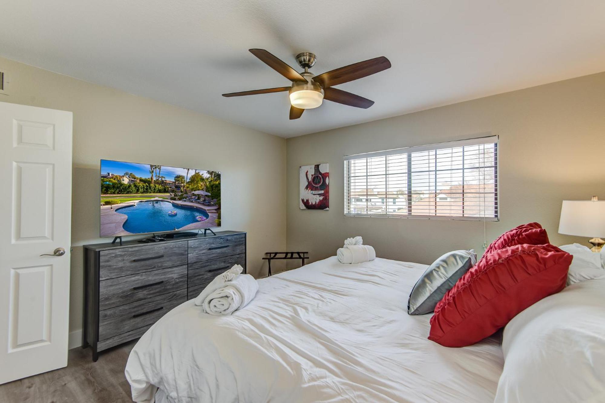 Scottsdale Desert Dream Estate Resort Style Lounging, Palm Trees, Pool & Hot Tub, Putting Green Phoenix Exterior photo