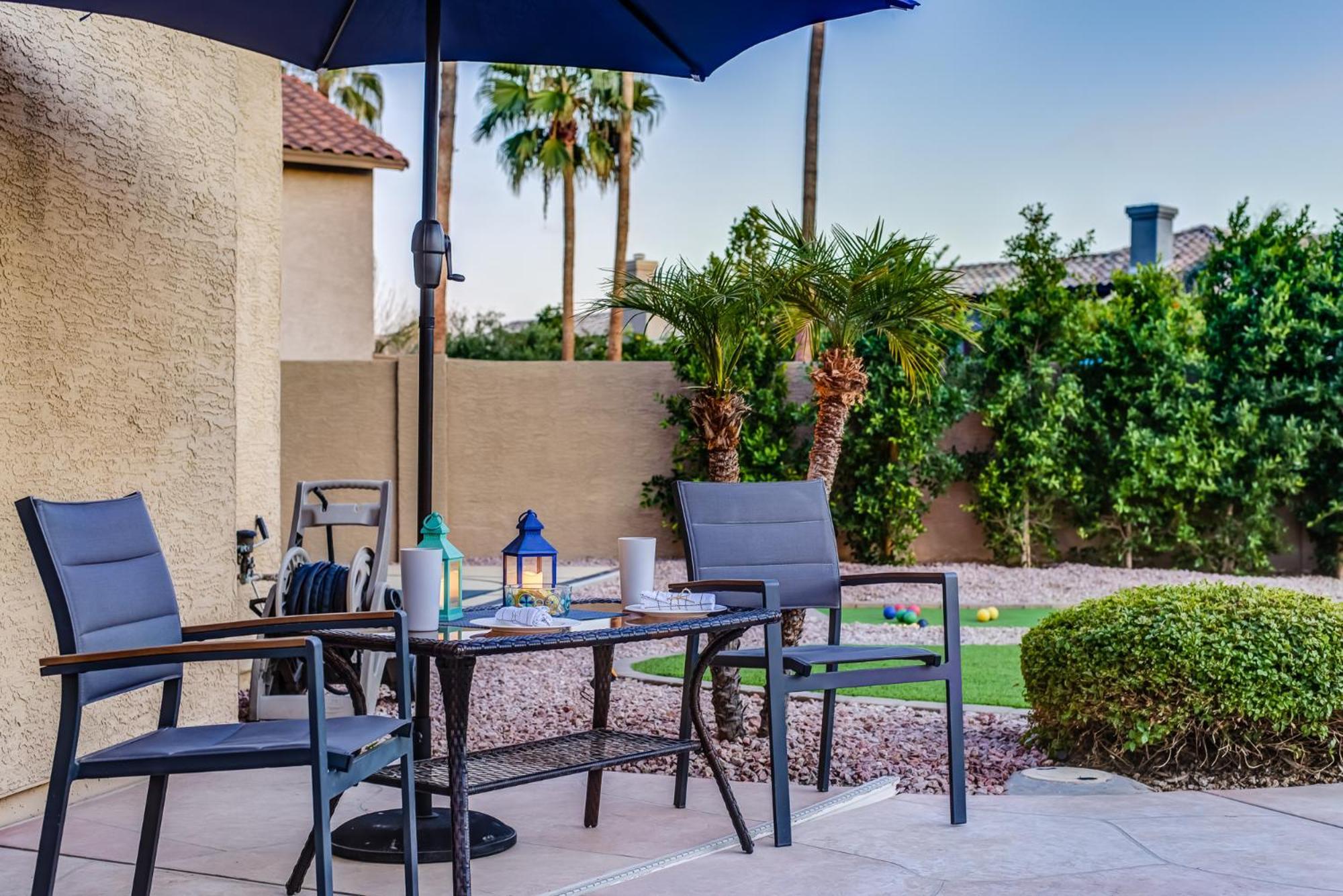 Scottsdale Desert Dream Estate Resort Style Lounging, Palm Trees, Pool & Hot Tub, Putting Green Phoenix Exterior photo